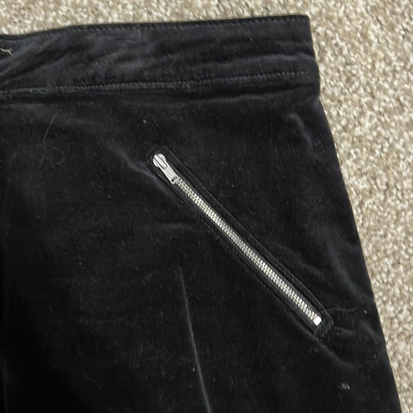 Black Velvet skirt - Picture 3 of 4